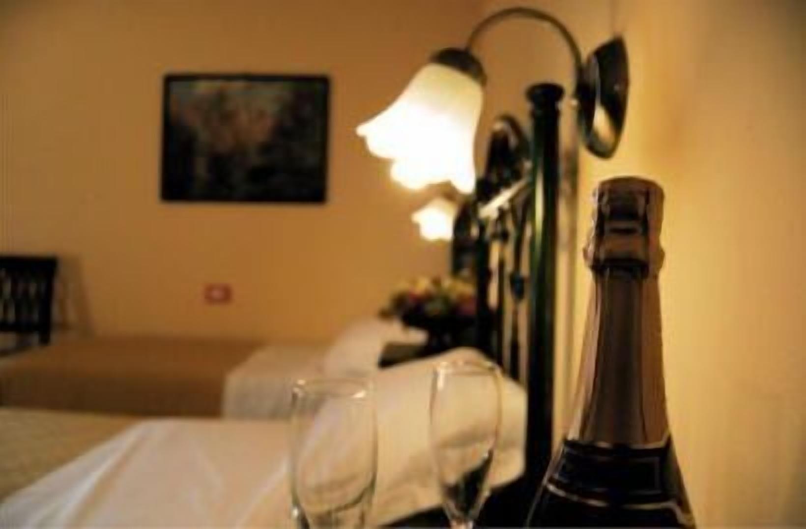 Hotel Columbia باليرمو المظهر الخارجي الصورة