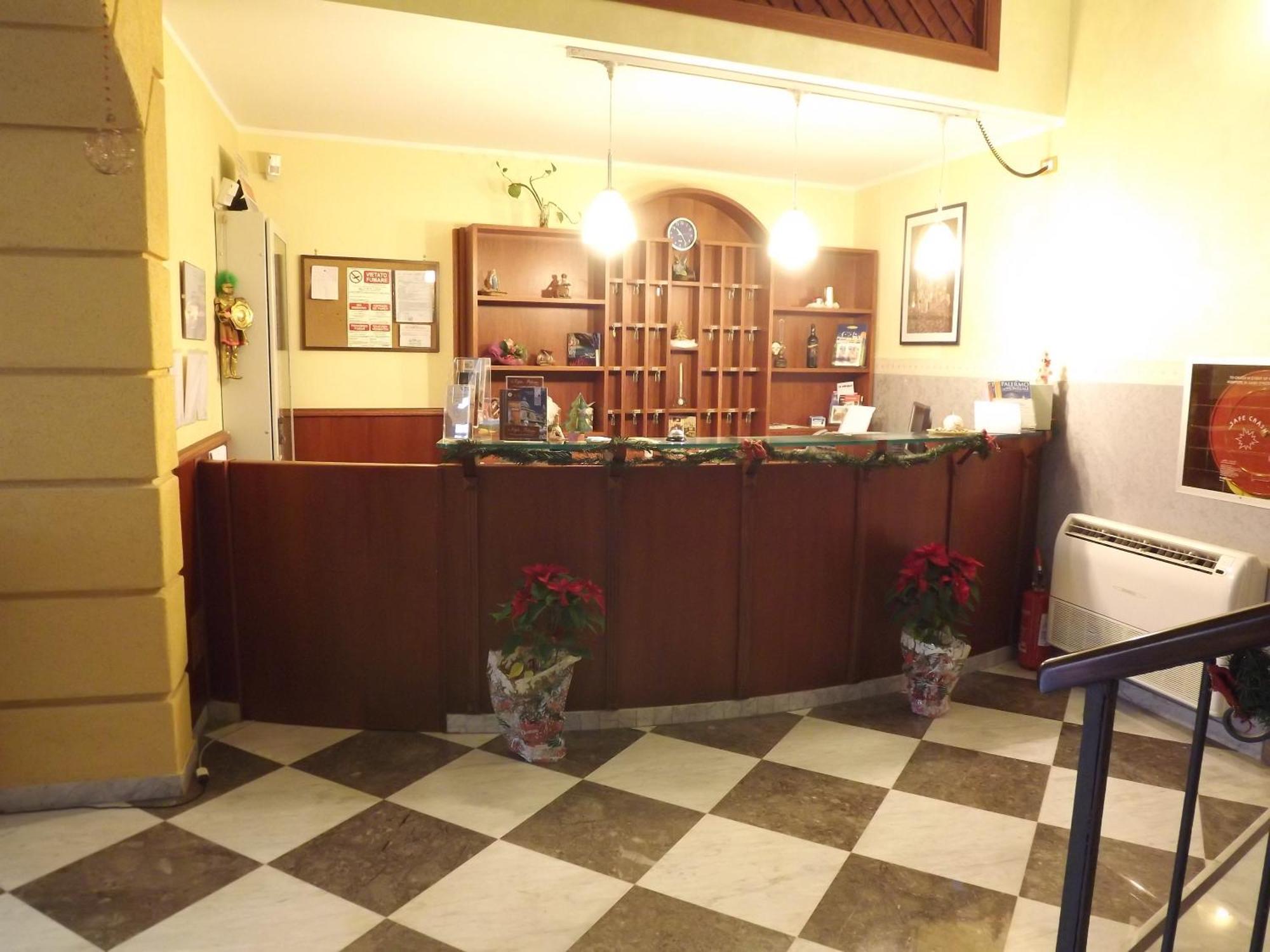 Hotel Columbia باليرمو المظهر الخارجي الصورة