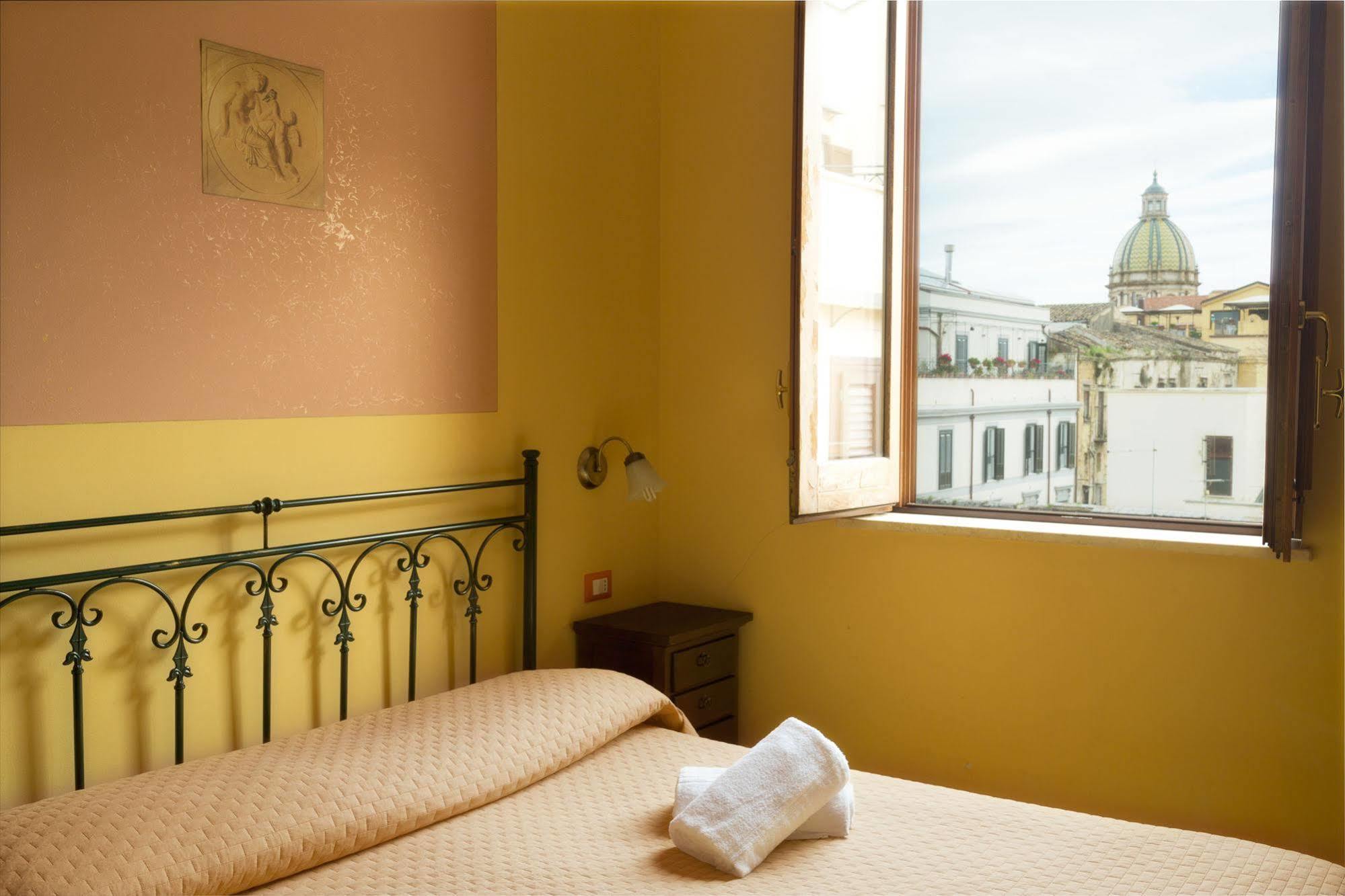 Hotel Columbia باليرمو المظهر الخارجي الصورة